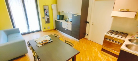 2 rooms Apartment in Turin, Italy No. 163673 10