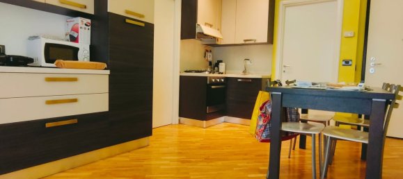 2 rooms Apartment in Turin, Italy No. 163673 2