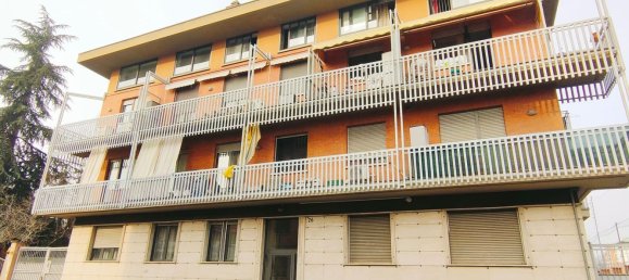 2 rooms Apartment in Turin, Italy No. 163673 3