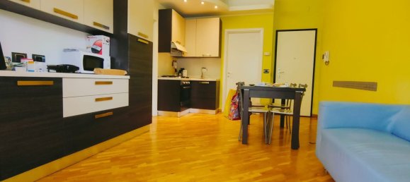 2 rooms Apartment in Turin, Italy No. 163673 5