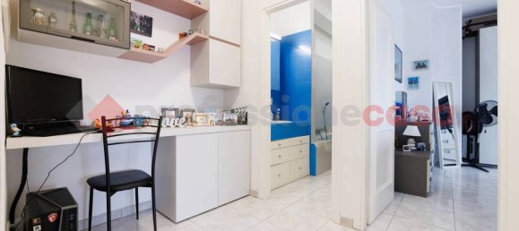 Apartamento de 2 dormitorios en Livorno, Italy No. 349503 39