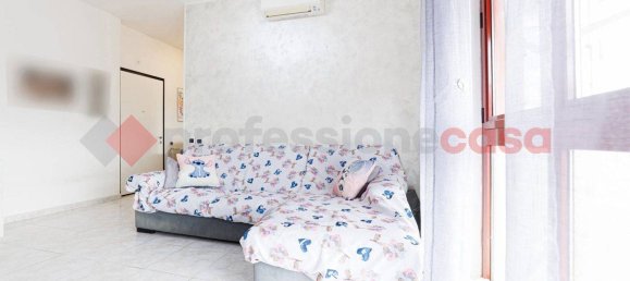 2 bedrooms Apartment in Livorno, Italy No. 349503 3