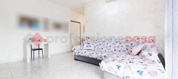 2 bedrooms Apartment in Livorno, Italy No. 349503 2
