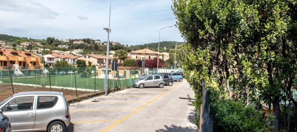 3 Schlafzimmer Wohnung in Sirolo, Italy, Nr. 346730 36