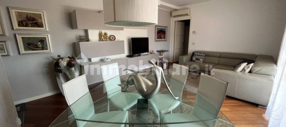 3 bedrooms Apartment in Busto Arsizio, Italy No. 262645 9