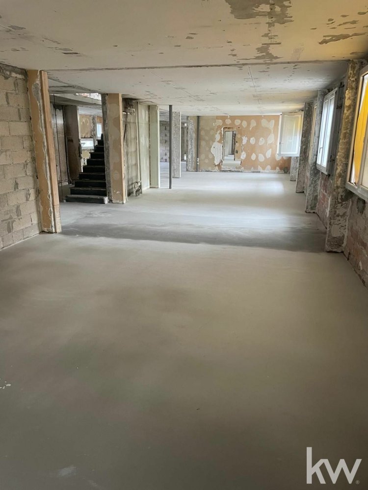  عقار تجاري في Antony, France 344متر مربع رقم 134646