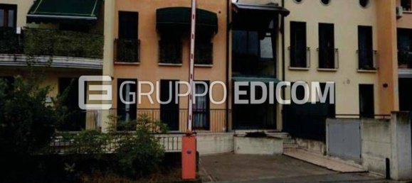 Квартира с 6 комнатами в Кьярано, Италия № 212997 4