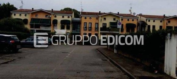 Квартира с 6 комнатами в Кьярано, Италия № 212997 3