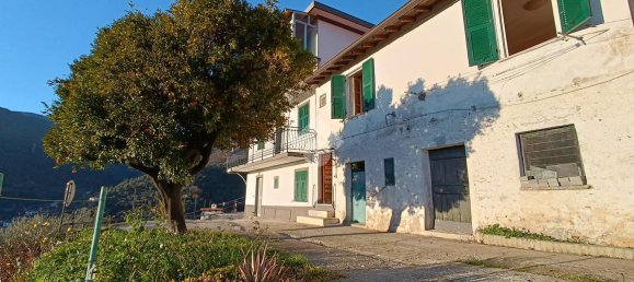 Casa de 4 habitaciónes en Sanremo, Italy No. 163859 4