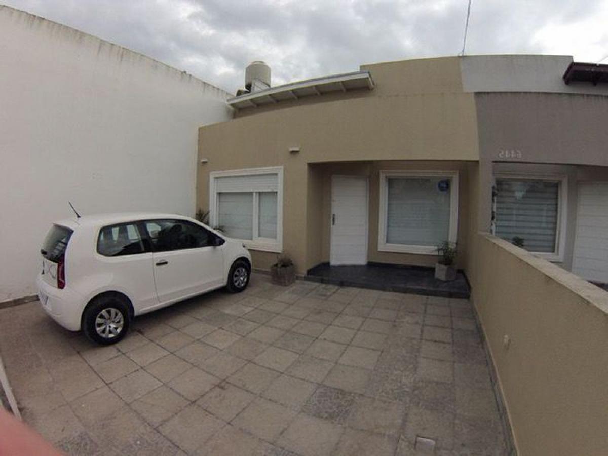 3 bedrooms Apartment in Mar del Plata, Argentina No. 89222