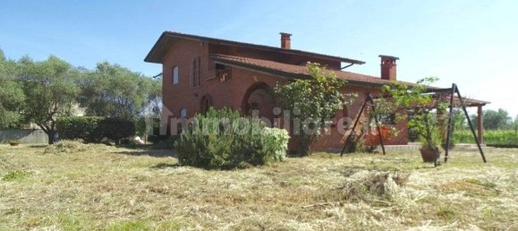 4 bedrooms Villa in Castelnuovo Magra, Italy No. 269056 5