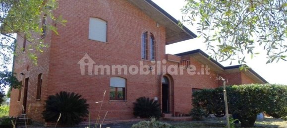 4 bedrooms Villa in Castelnuovo Magra, Italy No. 269056 4