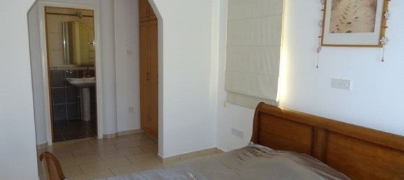 4 bedrooms House in Paphos, Cyprus No. 9666 15