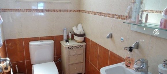 4 bedrooms House in Paphos, Cyprus No. 9666 11