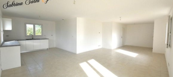 Дом с 3 спальнями в Ла-Женет, Франция № 194610 4