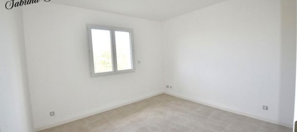 Дом с 3 спальнями в Ла-Женет, Франция № 194610 5