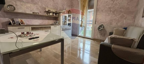 2 bedrooms Apartment in Modena, Italy No. 214920 2