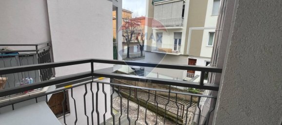 2 bedrooms Apartment in Modena, Italy No. 214920 6