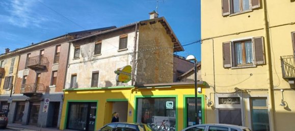 2 rooms House in Omegna, Italy No. 123446 2