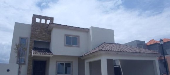 3 bedrooms House in Playa Vicente, Mexico No. 181049 2