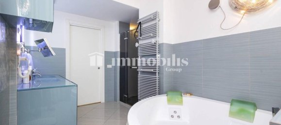 5 rooms Apartment in Turin, Italy No. 87388 34