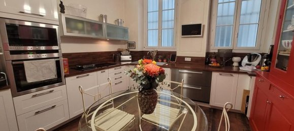 7 Schlafzimmer Stadthaus in Orleans, France, Nr. 56285 3