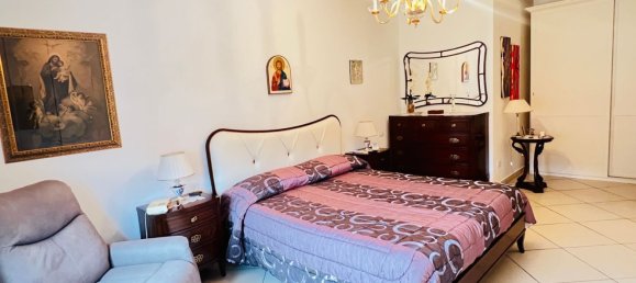 Квартира с 3 комнатами в Лавена Понте Треза, Италия № 164621 12