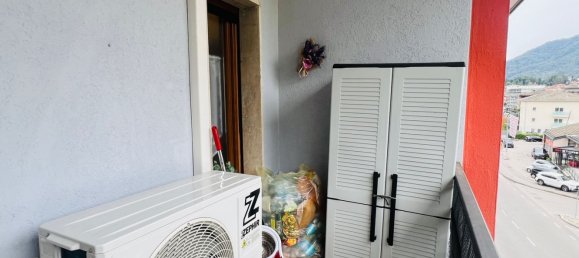 Квартира с 3 комнатами в Лавена Понте Треза, Италия № 164621 16