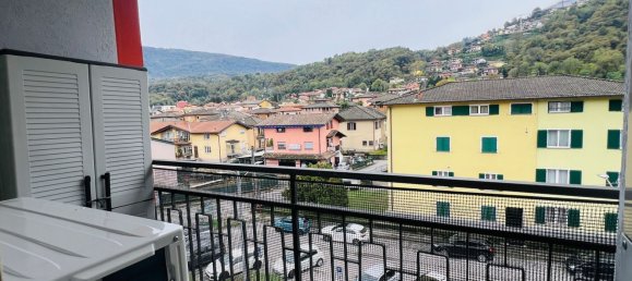 Квартира с 3 комнатами в Лавена Понте Треза, Италия № 164621 17