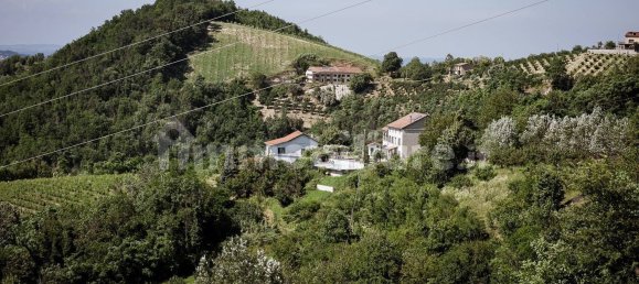 5 Schlafzimmer Haus in Castel Boglione, Italy, Nr. 130101 20