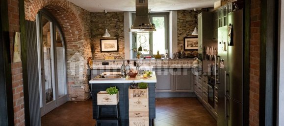 5 Schlafzimmer Haus in Castel Boglione, Italy, Nr. 130101 9