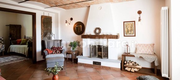 5 Schlafzimmer Haus in Castel Boglione, Italy, Nr. 130101 11