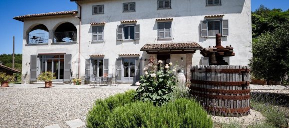 5 Schlafzimmer Haus in Castel Boglione, Italy, Nr. 130101 2