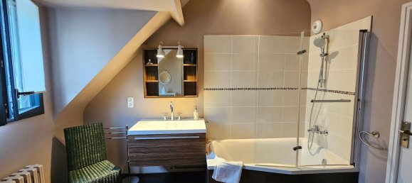 3 bedrooms House in Tours, France No. 55025 7