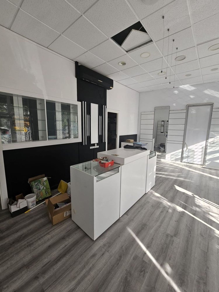 Коммерческая недвижимость 85м² в Касерес, Испания № 218816