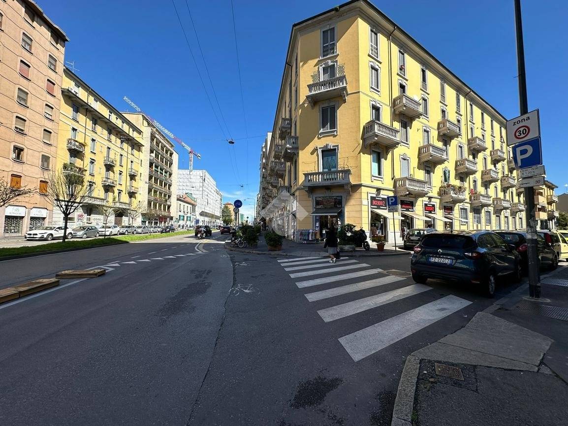 1 chambre Appartement à Milan, Italy No. 374041