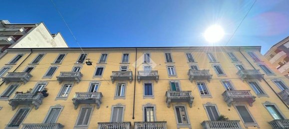 1 chambre Appartement à Milan, Italy No. 374041 3