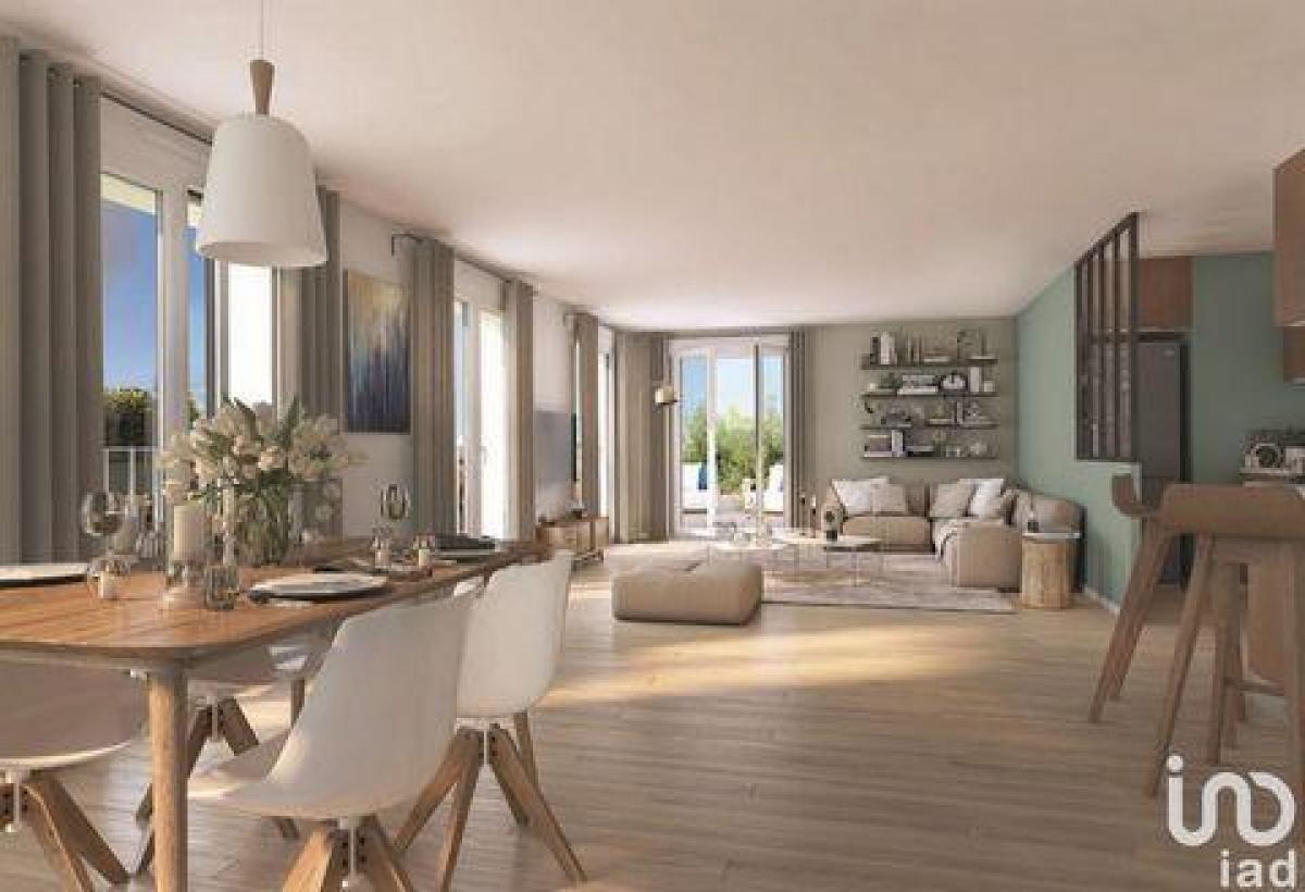 3 chambres Condo à Bobigny, France No. 37849