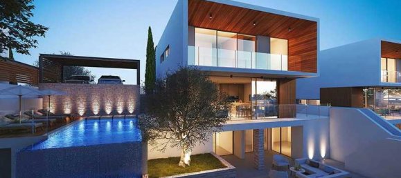 5 bedrooms Villa in Chloraka, Cyprus No. 7268 11