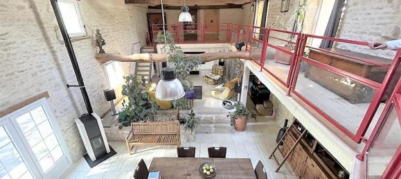 5 bedrooms House in La Rochelle, France No. 322787 4