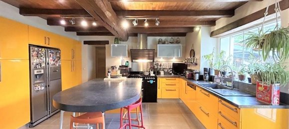 5 bedrooms House in La Rochelle, France No. 322787 5