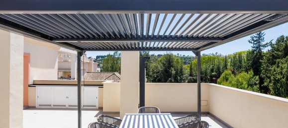 3 bedrooms Penthouse in Marbella, Spain No. 110717 4