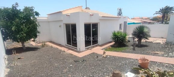 2 bedrooms House in La Oliva, Spain No. 169272 2
