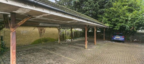 2 bedrooms House in Hanworth, United Kingdom No. 8514 11