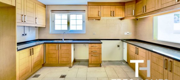 5 bedrooms Villa in Jumeirah Park, UAE No. 31352 14