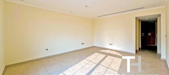 5 bedrooms Villa in Jumeirah Park, UAE No. 31352 9