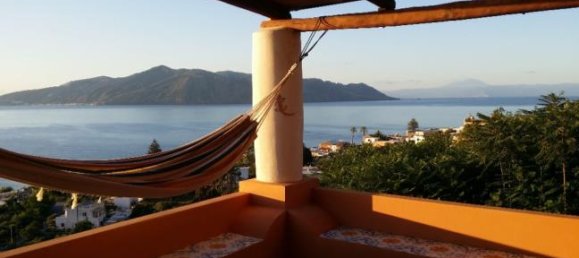 Villa de 4 habitaciónes en Santa Marina Salina, Italy No. 253290 2