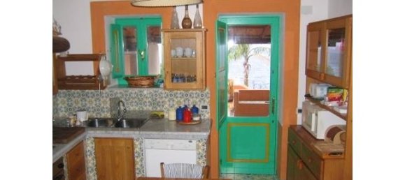 Villa de 4 habitaciónes en Santa Marina Salina, Italy No. 253290 4