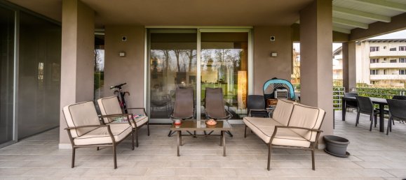 5 Schlafzimmer Villa in Empoli, Italy, Nr. 271938 9