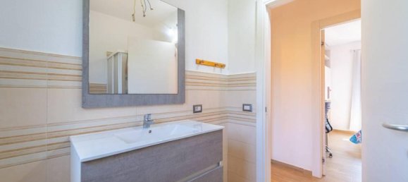 4 Schlafzimmer Villa in San Teodoro, Italy, Nr. 329333 25